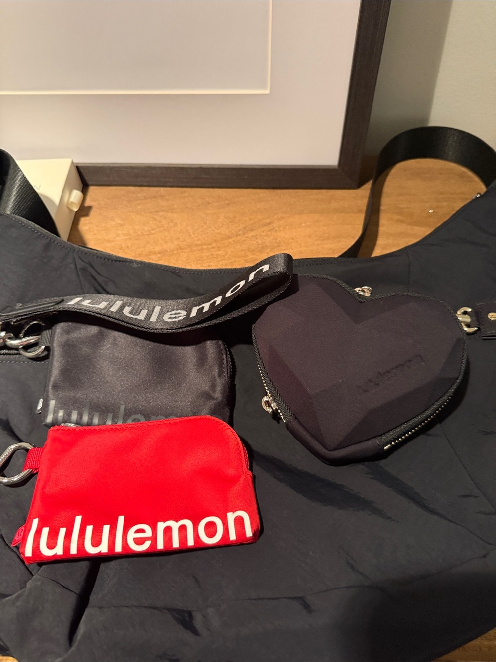 Lululemon Large Slouchy Sling Bag 13L - Picture 16 of 16